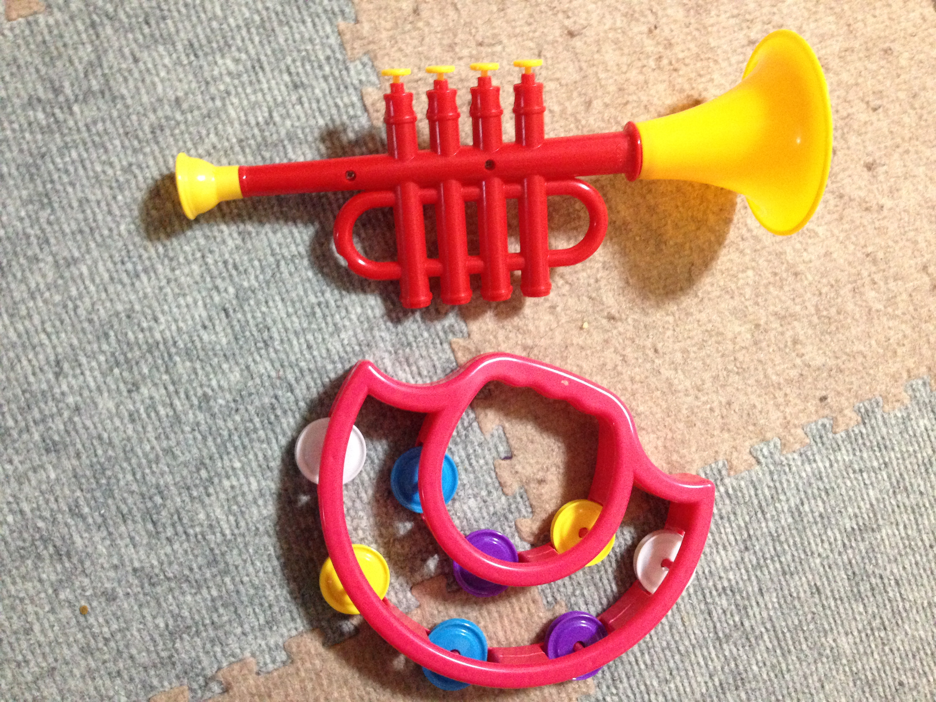 私の大好きな100円ショップで色々と探した円楽器の紹介 子育て世代のおもちゃ選び
